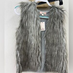 Pink republic Gray Faux Fur Vest size medium-nwt